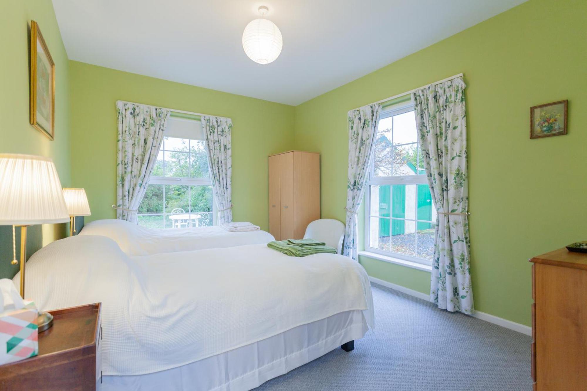 Carncairn Villa Broughshane Стая снимка